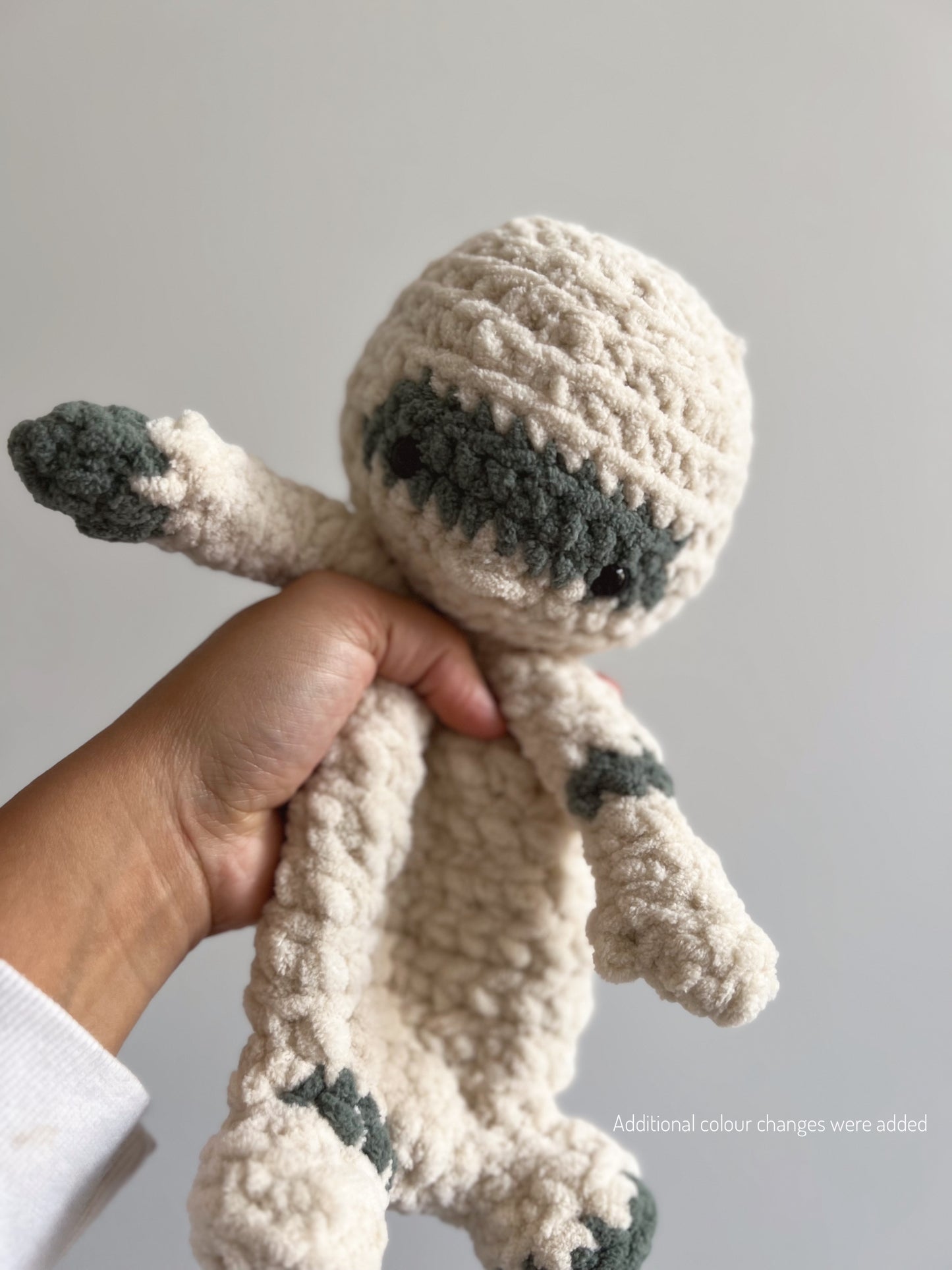 Mumford The Mummy Crochet pattern