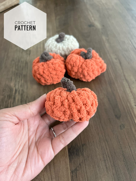 The Littlest Pumpkin crochet pattern, mini pumpkin