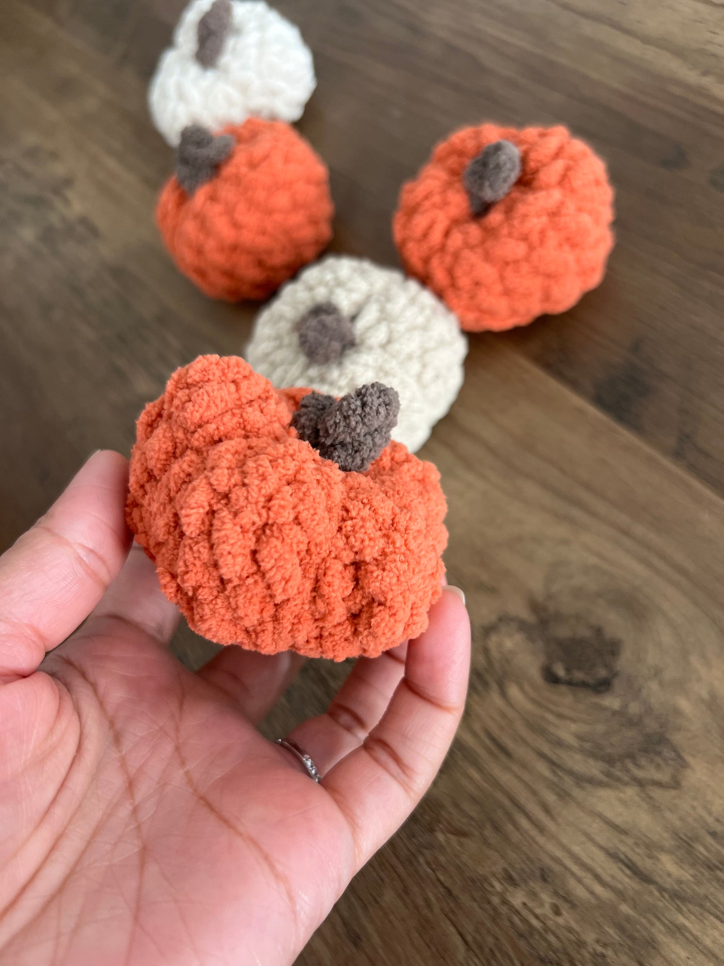 The Littlest Pumpkin crochet pattern, mini pumpkin